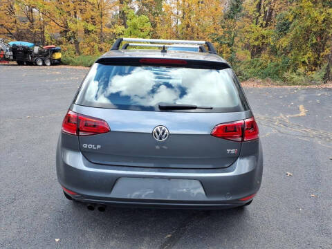 2017 Volkswagen Golf TSI S