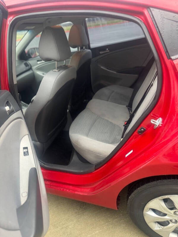 2016 Hyundai Accent SE