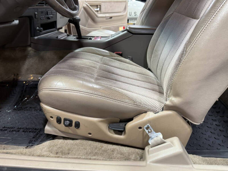 1993 Ford Thunderbird LX