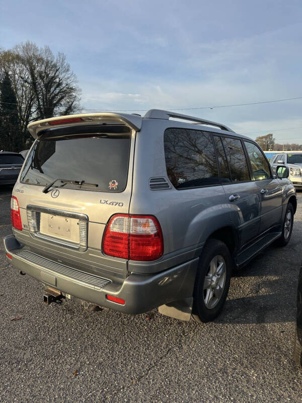 2005 Lexus LX 470