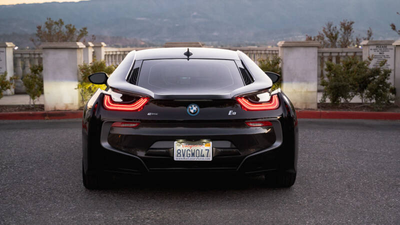 2015 BMW i8 null photo 18