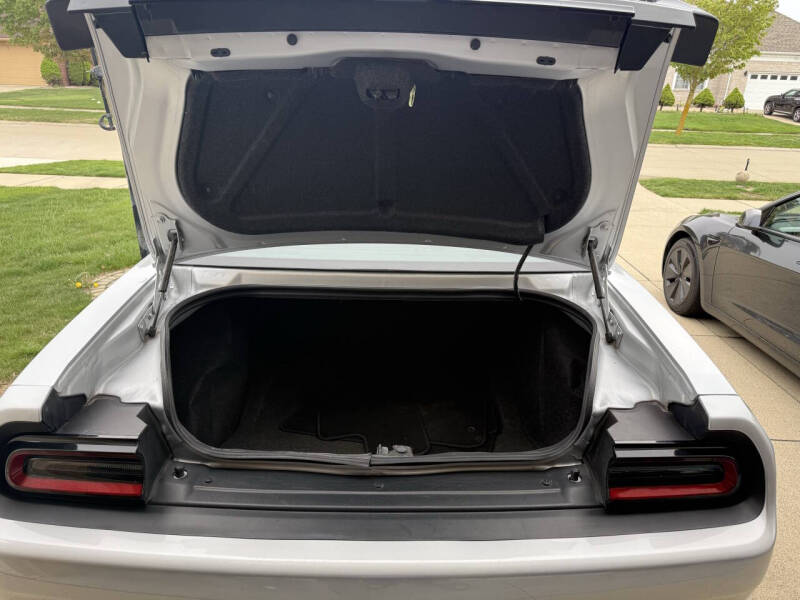 2023 Dodge Challenger SXT