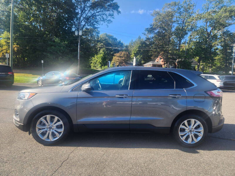 2024 Ford Edge Titanium