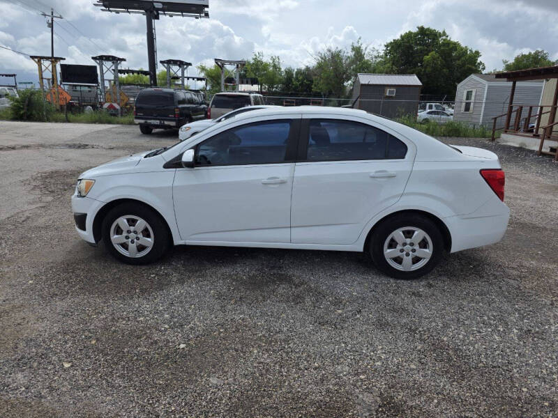 2013 Chevrolet Sonic LS Auto