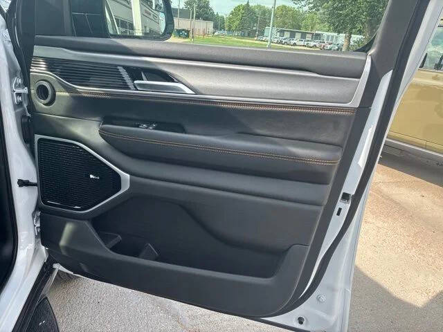 2026 Jeep Grand Wagoneer L