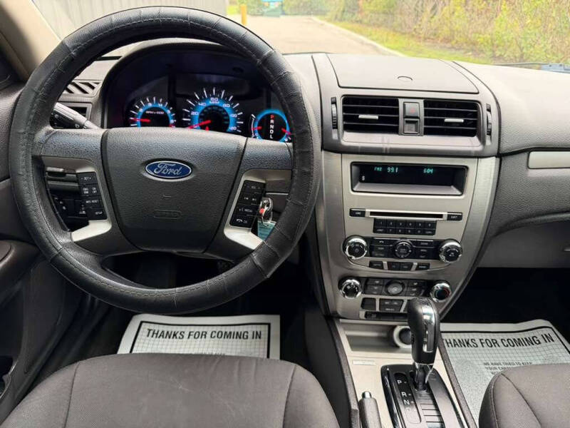 2012 Ford Fusion SE