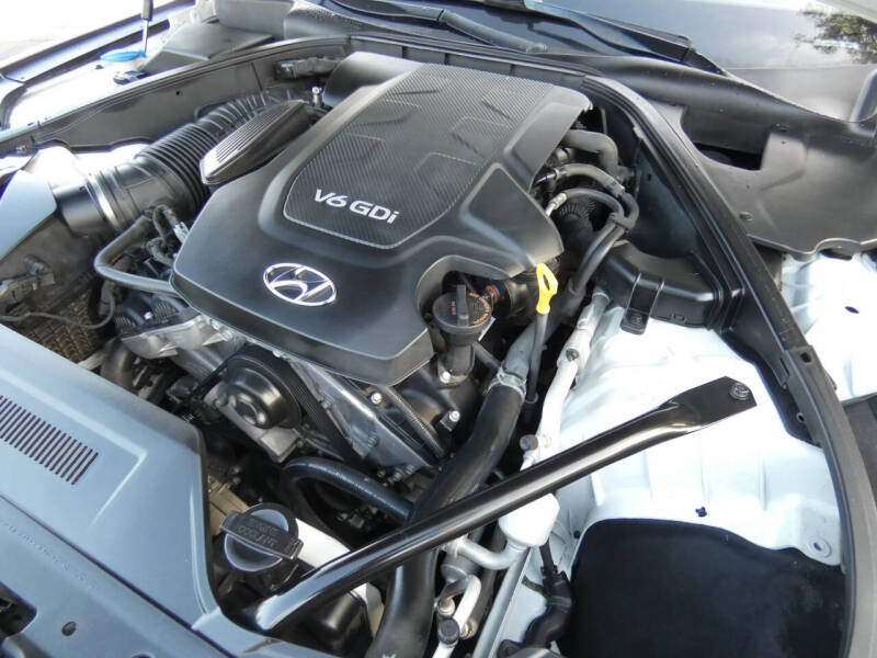 2015 Hyundai Genesis