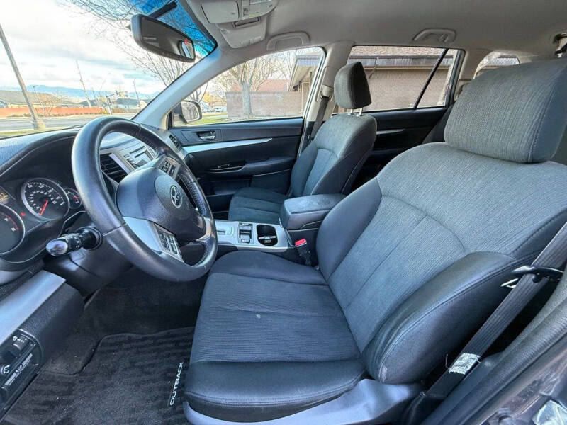 2014 Subaru Outback 2.5i Premium