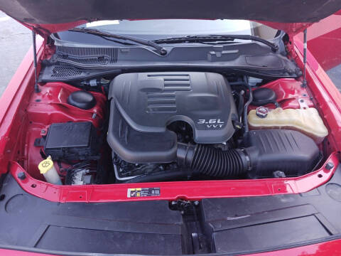 2015 Dodge Challenger SXT Plus