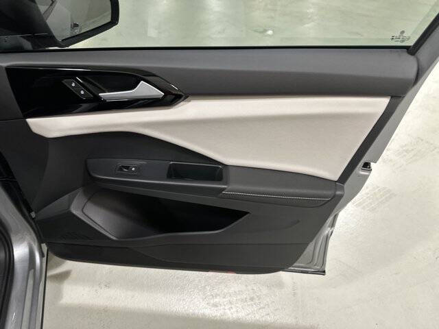 2025 Volkswagen Taos S