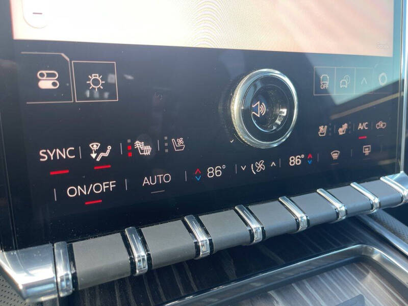 2024 GMC Sierra EV Denali Edition 1