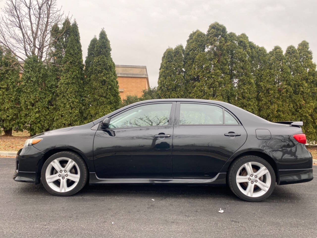 2013 Toyota Corolla for sale at Ideal Cars LLC in Skokie, IL