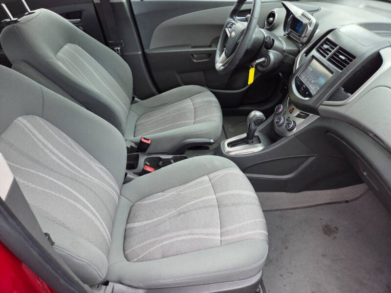 2016 Chevrolet Sonic LT Auto