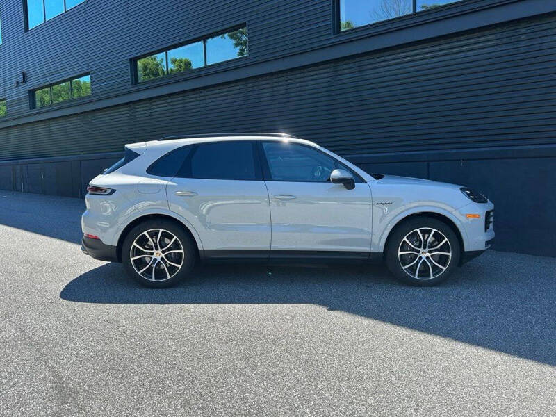 2026 Porsche Cayenne E-Hybrid