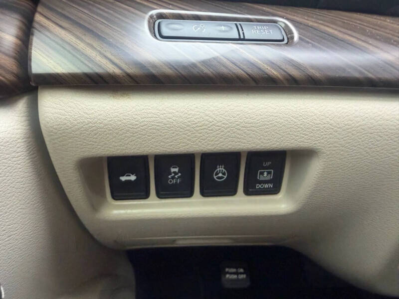 2017 Nissan Maxima Platinum