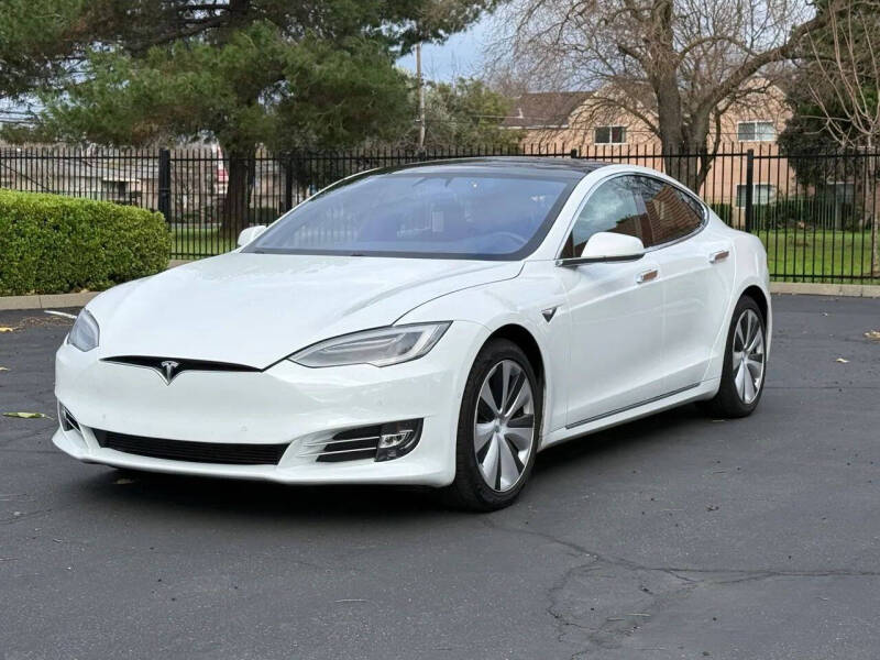 2021 Tesla Model S Long Range Plus's photo
