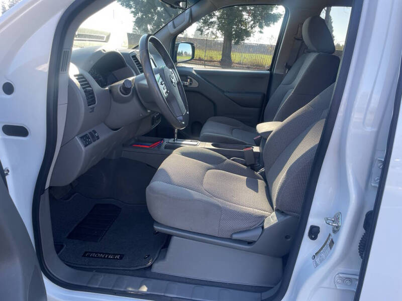 2019 Nissan Frontier SV