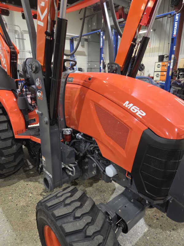 2021 Kubota M62  Tractor  Loader  Backhoe