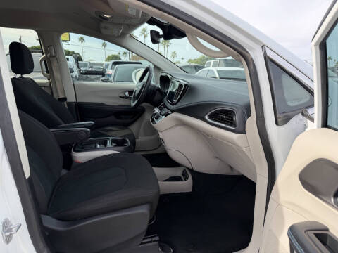 2021 Chrysler Pacifica Touring