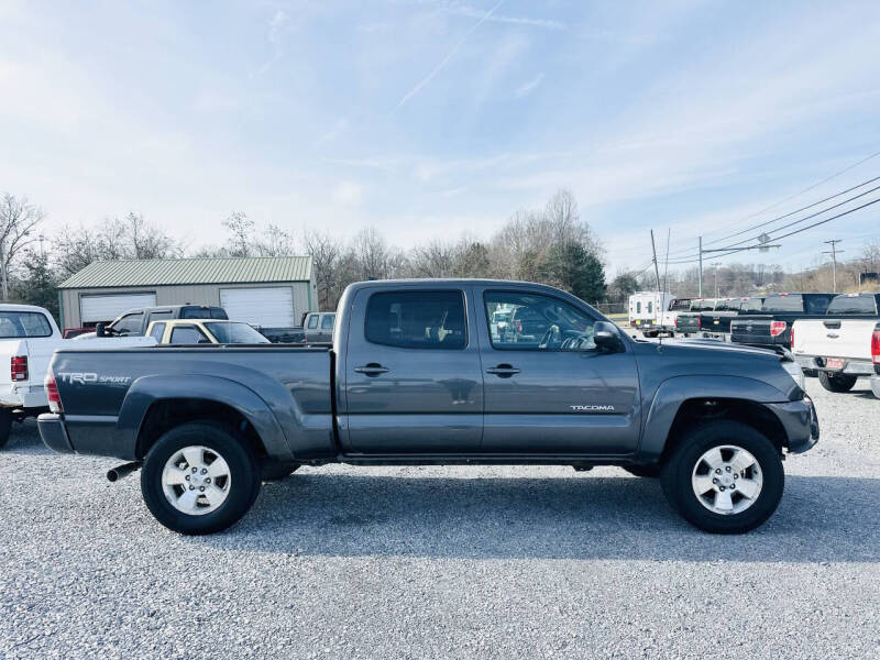 2015 Toyota Tacoma Base