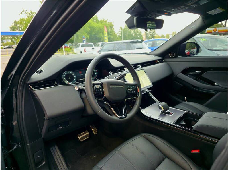 2026 Land Rover Range Rover Evoque P250 Dynamic SE