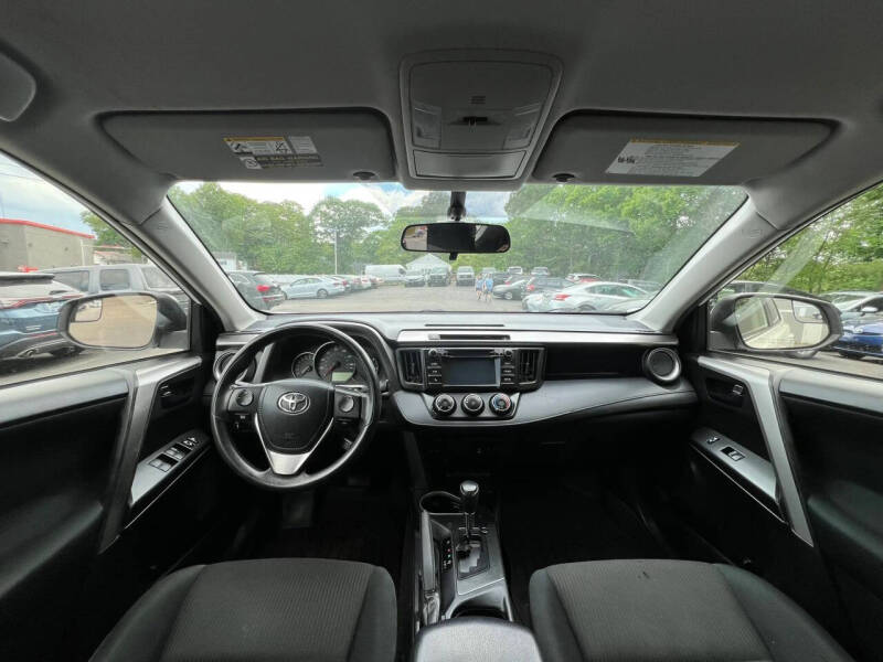 2016 Toyota RAV4 LE