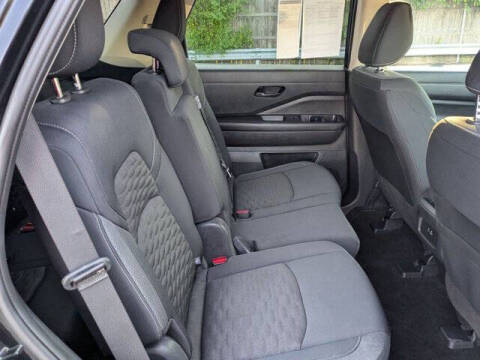 2024 Nissan Pathfinder S