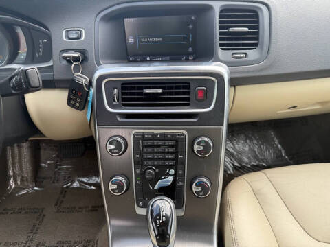 2015 Volvo S60 T5 Premier