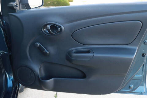 2015 Nissan Versa 1.6 S