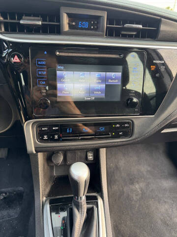 2017 Toyota Corolla LE