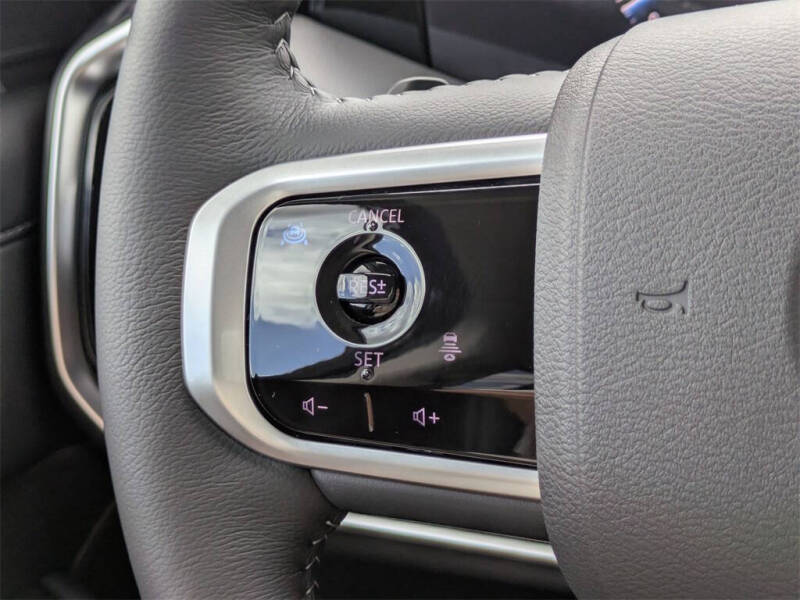 2025 Nissan Armada SV