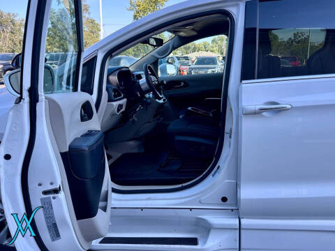 2018 Chrysler Pacifica Touring Plus