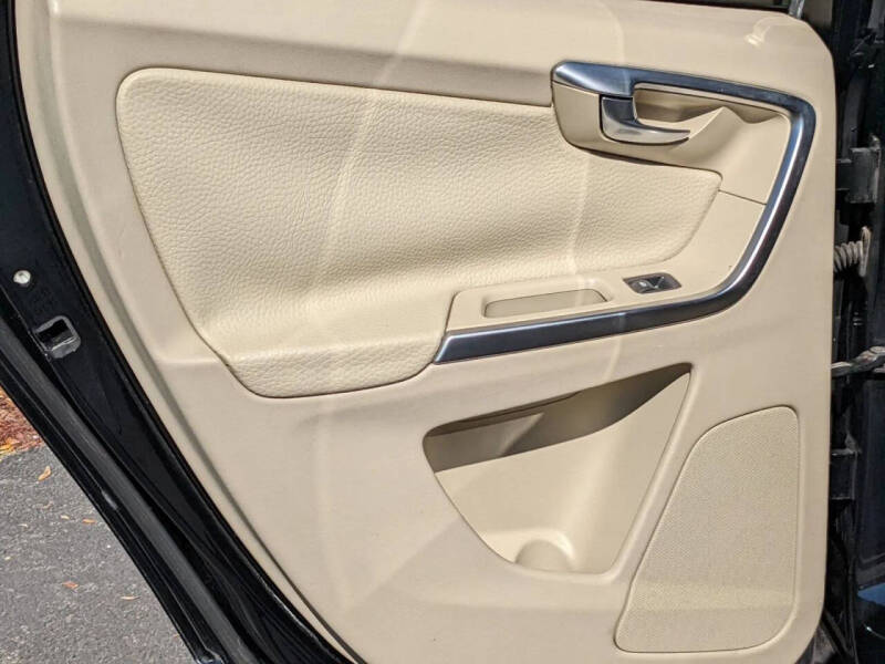 2010 Volvo XC60 3.2