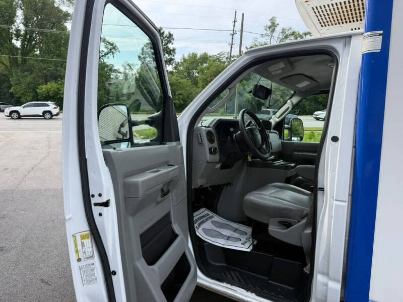 2024 Ford E-Series