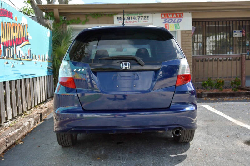 2013 Honda Fit Sport