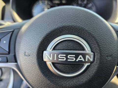 2022 Nissan Kicks SV