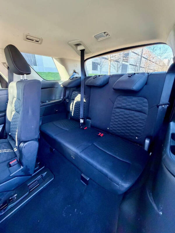 2022 Nissan Pathfinder SV