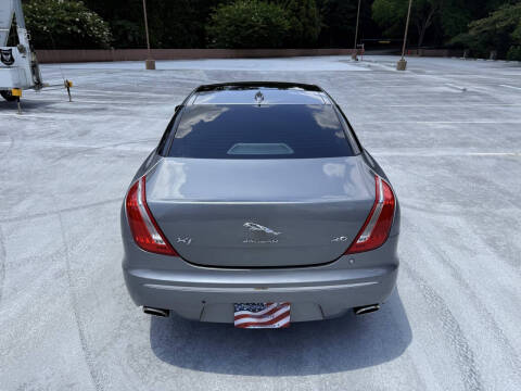 2013 Jaguar XJ