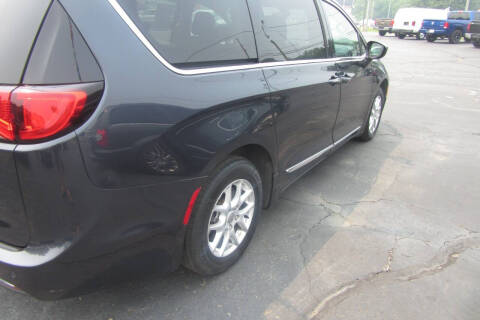 2020 Chrysler Pacifica Touring L