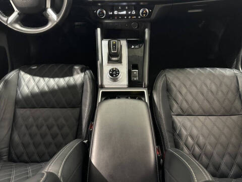 2023 Mitsubishi Outlander PHEV SEL