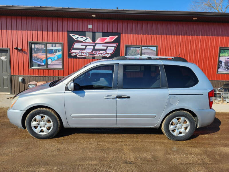 2008 Kia Sedona for sale at SS Auto Sales in Brookings SD