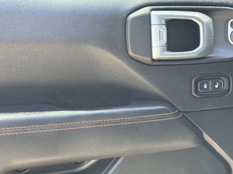 2021 Jeep Gladiator Mojave
