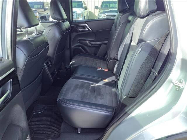 2022 Mitsubishi Outlander SE