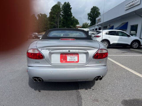 2005 Jaguar XKR