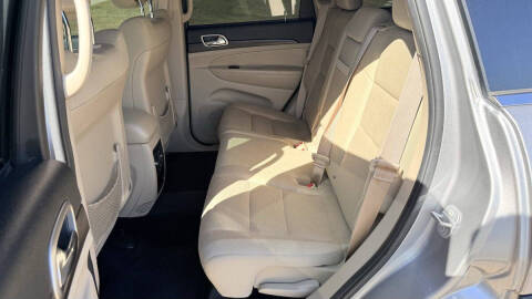 2017 Jeep Grand Cherokee Laredo