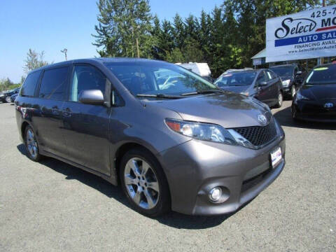 2013 Toyota Sienna SE 8-Passenger