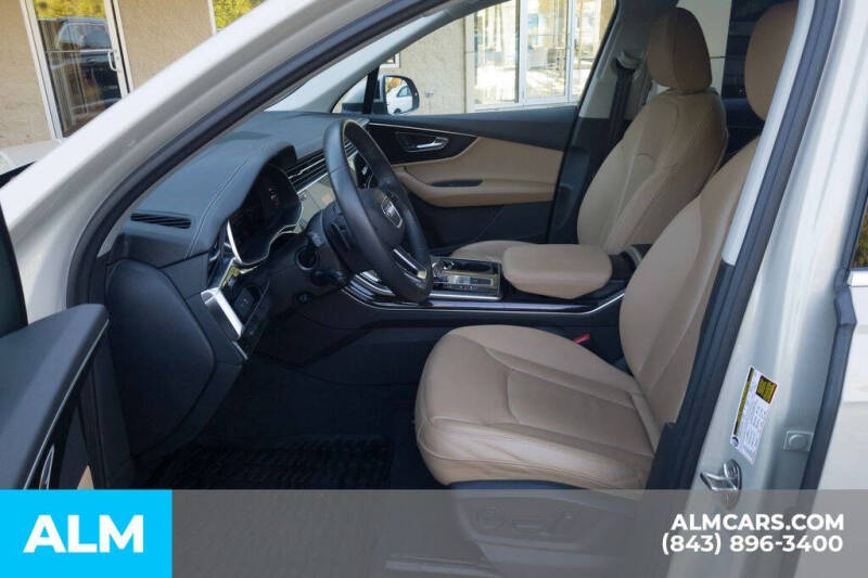 2024 Audi Q7 quattro Premium 45 TFSI