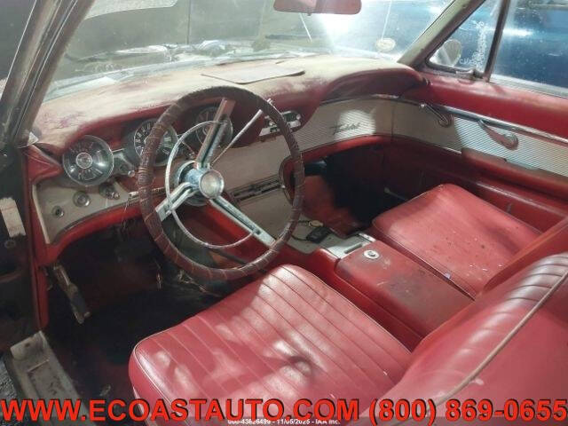 1961 Ford Thunderbird