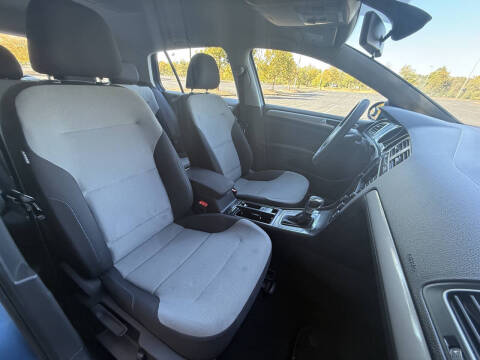 2016 Volkswagen e-Golf SE