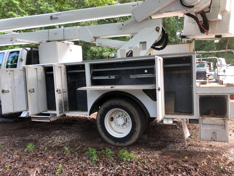 2004 Ford F-750 Super Duty